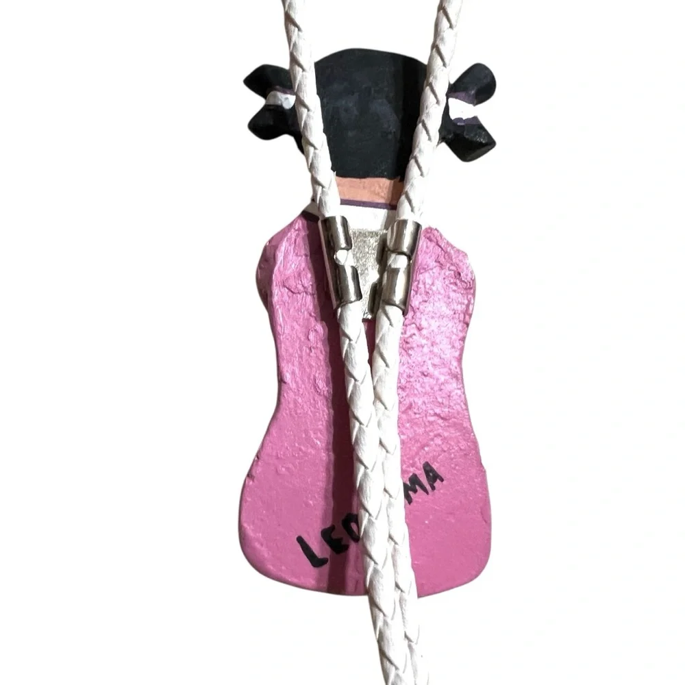 Ledezma Signed Pueblo Storyteller Vintage Clay Southwest Art Leather Bolo Tie - Picture 5 of 9